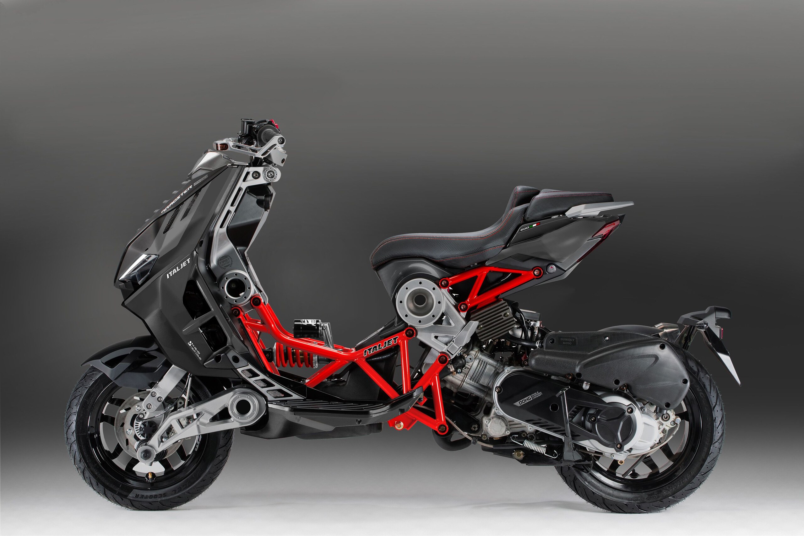 Italjet Dragster 200: prezzo, velocità, scheda e rilevamenti