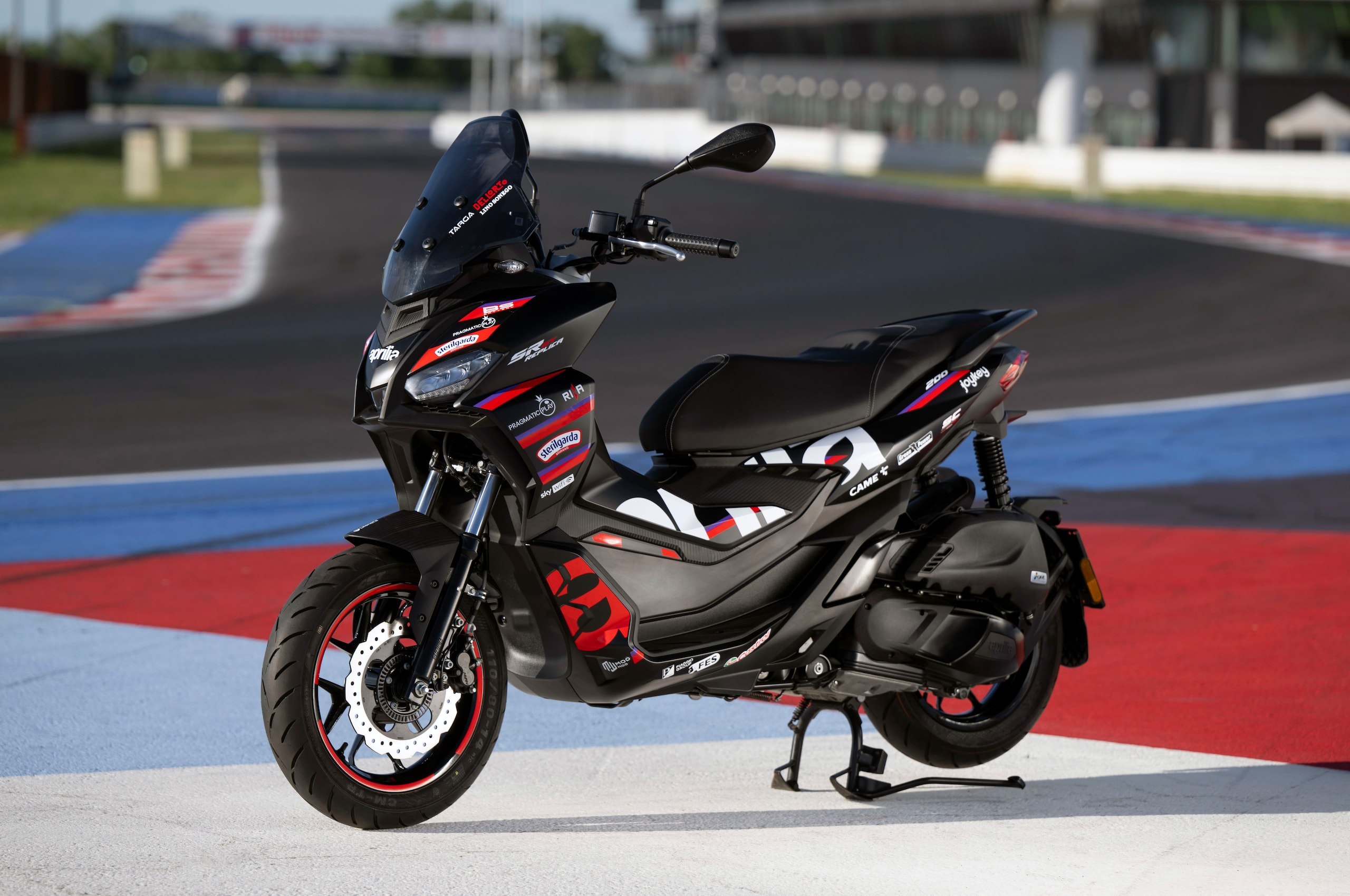 Aprilia SR GT Replica 125 