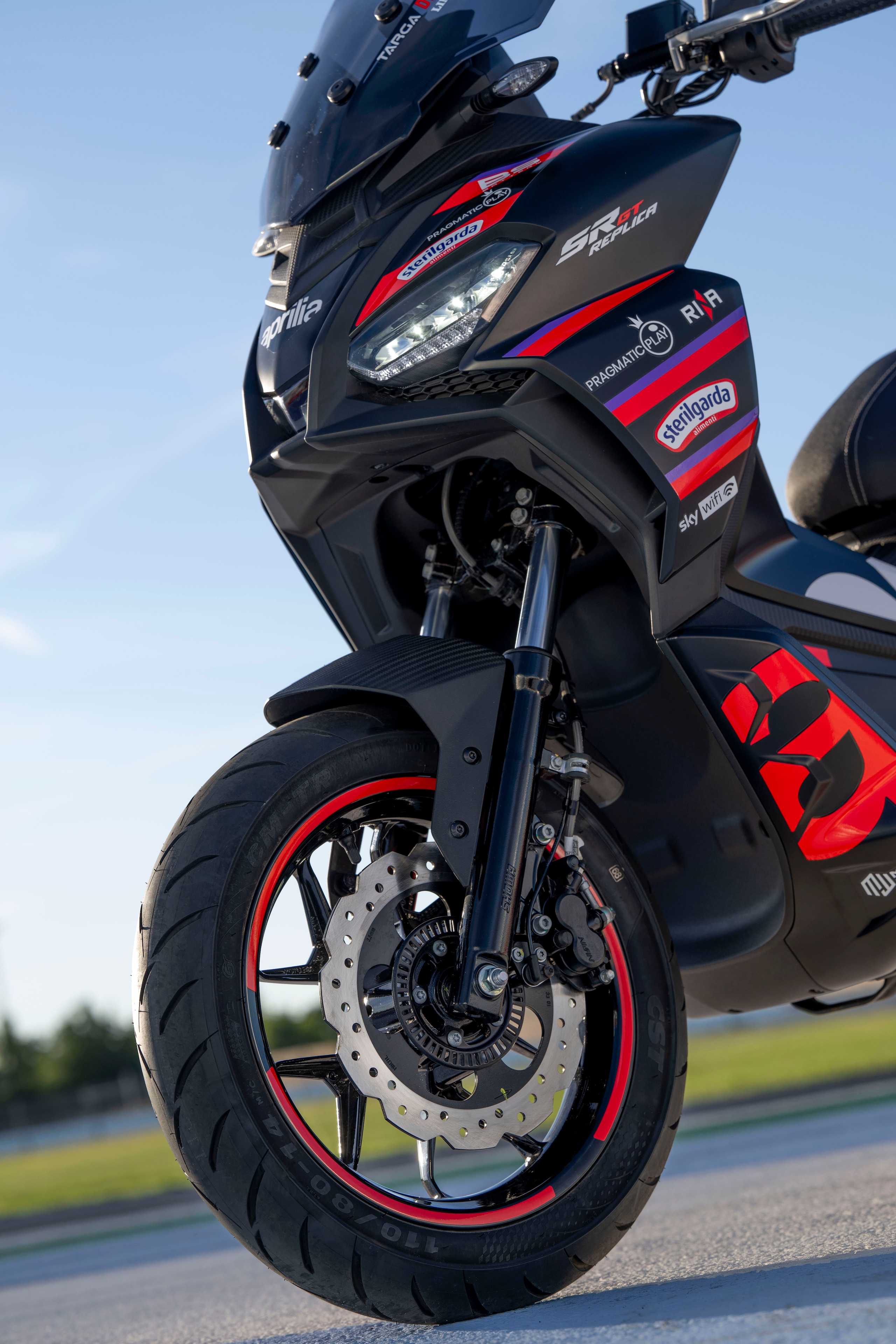 Aprilia SR GT Replica 200
