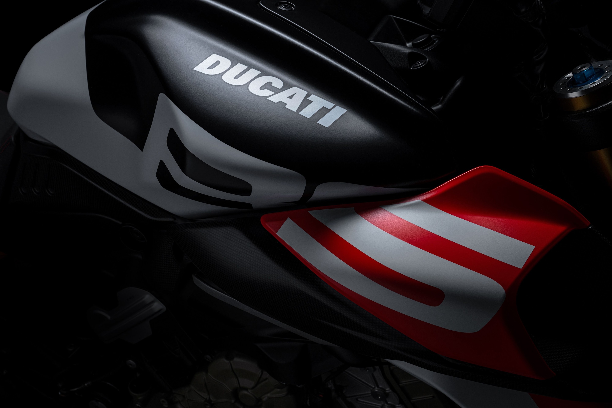 Ducati Diavel V4 RS