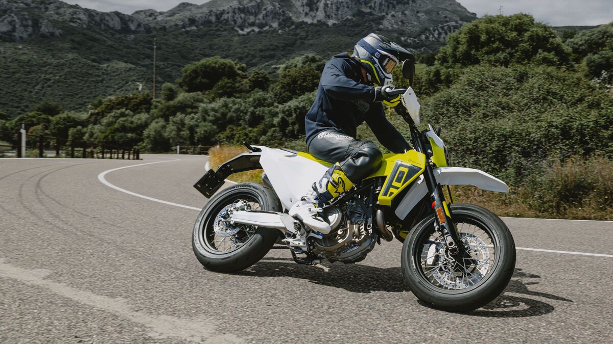 Husqvarna 701 Supermoto